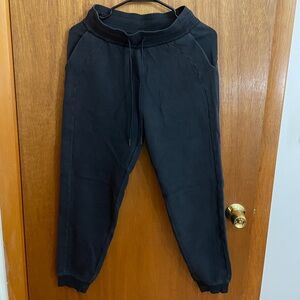 Lululemon Women’s Black Sweatpants, Size 4